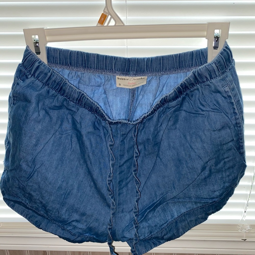 Shorts - Picture 4 of 6